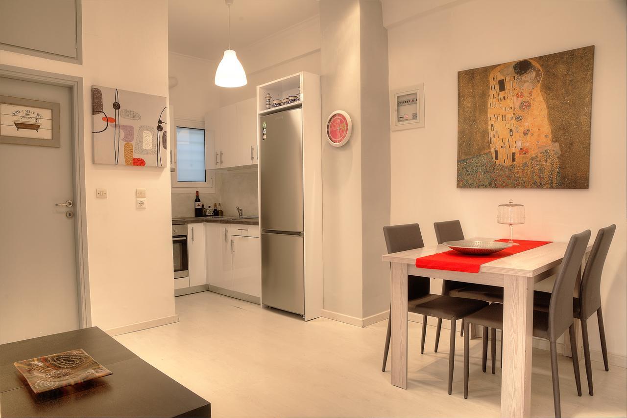 Cosy Apartment In Glyfada Center Atene Esterno foto