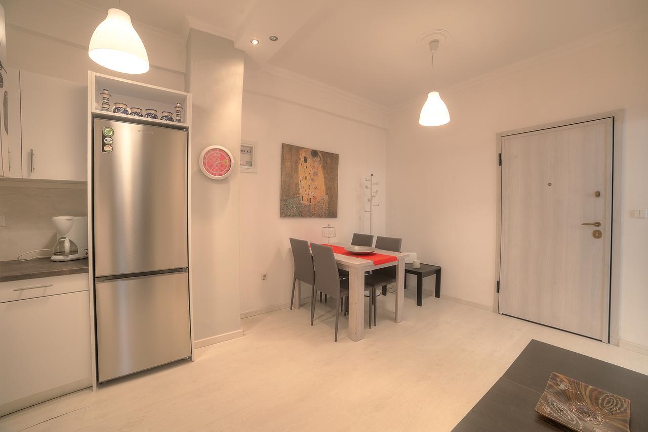 Cosy Apartment In Glyfada Center Atene Esterno foto